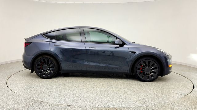 2022 Tesla Model Y Performance AWD w/ White & Black Premium Interior - 23006931 - 3