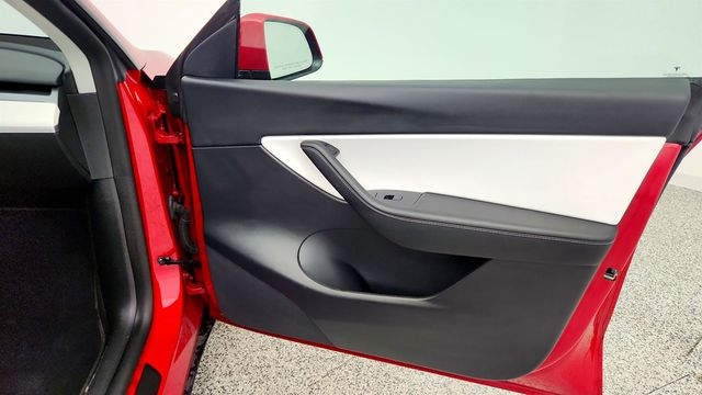 2022 Tesla Model Y Performance AWD w/ White & Black Premium Interior - 23014842 - 30