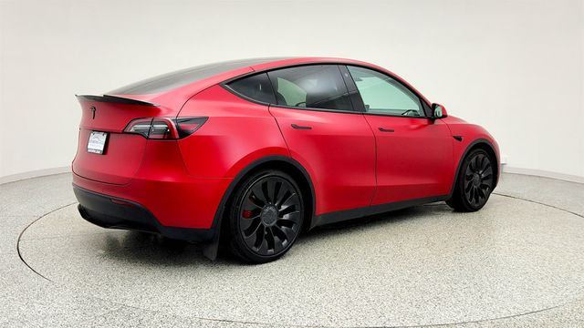 2022 Tesla Model Y Performance AWD w/ White & Black Premium Interior - 23014842 - 4