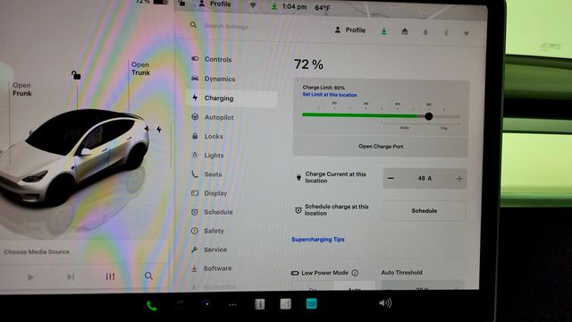 2022 Tesla Model Y Performance AWD w/ White & Black Premium Interior - 23017606 - 17