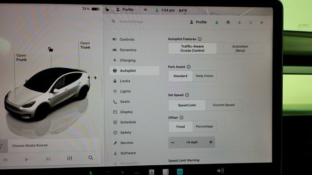 2022 Tesla Model Y Performance AWD w/ White & Black Premium Interior - 23017606 - 18