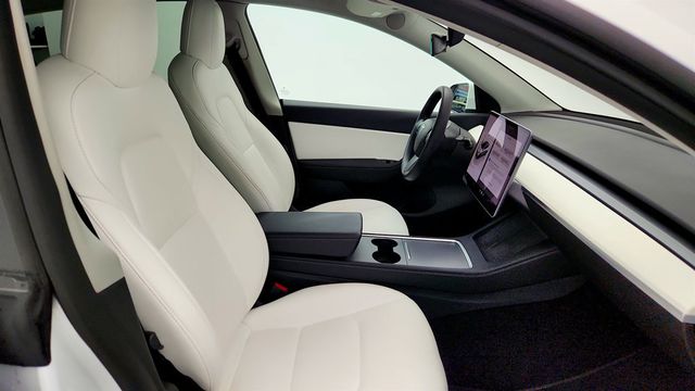 2022 Tesla Model Y Performance AWD w/ White & Black Premium Interior - 23017606 - 27