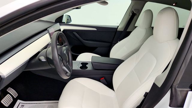 2022 Tesla Model Y Performance AWD w/ White & Black Premium Interior - 23029887 - 23
