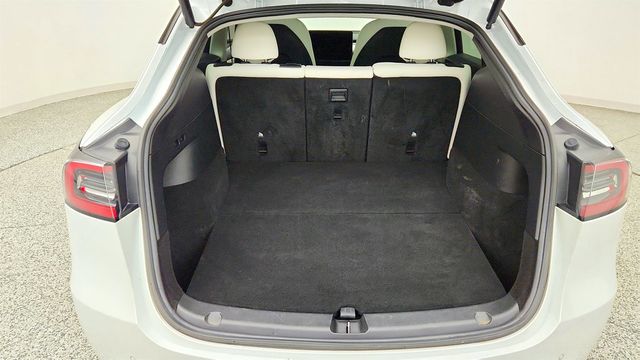 2022 Tesla Model Y Performance AWD w/ White & Black Premium Interior - 23079121 - 25