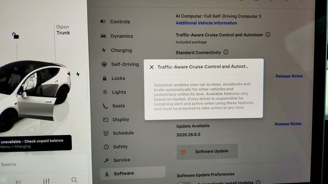 2022 Tesla Model Y Performance AWD w/ White & Black Premium Interior - 23080943 - 15