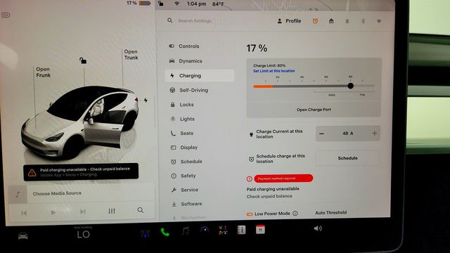 2022 Tesla Model Y Performance AWD w/ White & Black Premium Interior - 23080943 - 18