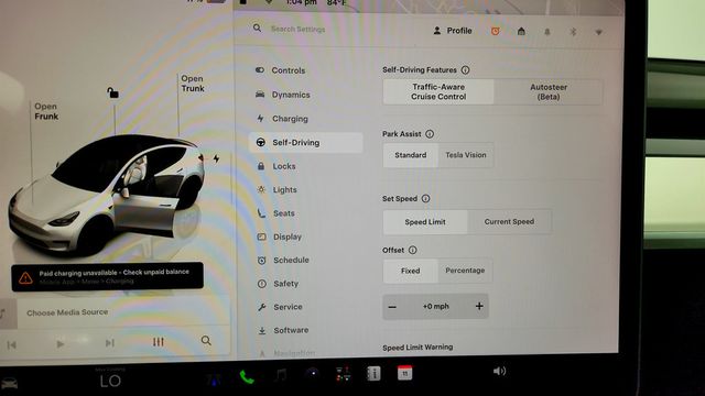 2022 Tesla Model Y Performance AWD w/ White & Black Premium Interior - 23080943 - 19
