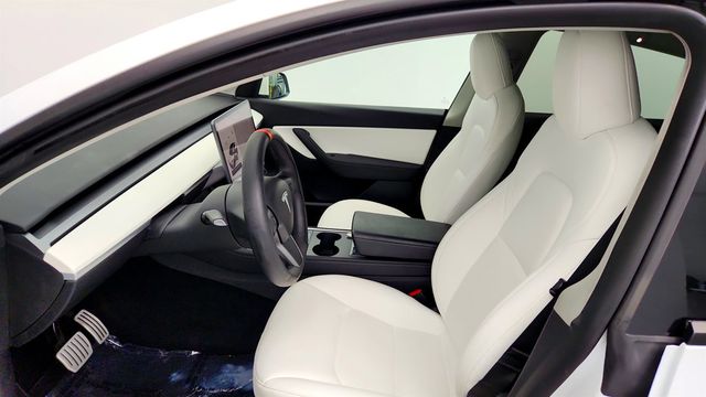 2022 Tesla Model Y Performance AWD w/ White & Black Premium Interior - 23080943 - 24