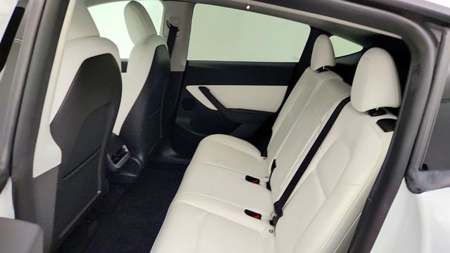 2022 Tesla Model Y Performance AWD w/ White & Black Premium Interior - 23080943 - 25