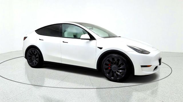 2022 Tesla Model Y Performance AWD w/ White & Black Premium Interior - 23080943 - 2