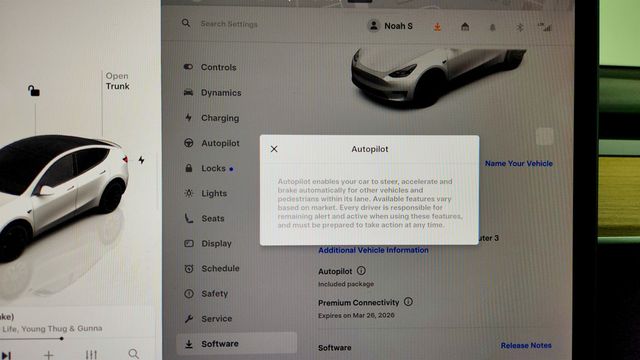 2022 Tesla Model Y Performance w/ 21'' Wheels, Sport-Tuned Suspension & AWD - 22996267 - 15