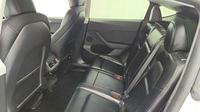 2022 Tesla Model Y Performance w/ 21'' Wheels, Sport-Tuned Suspension & AWD - 22996267 - 24