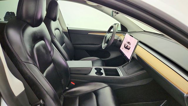 2022 Tesla Model Y Performance w/ 21'' Wheels, Sport-Tuned Suspension & AWD - 22996267 - 27