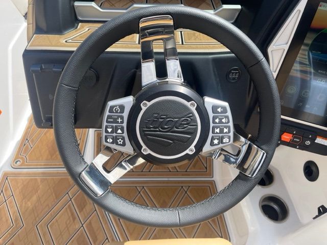 2022 Tige 24 RZX One Owner Loaded - 22860712 - 20