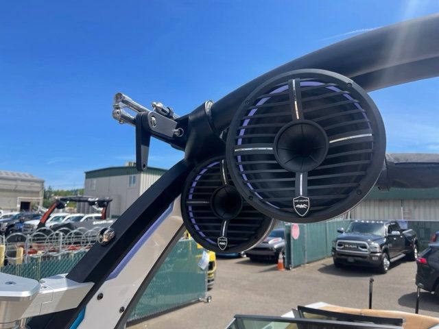 2022 Tige 24 RZX One Owner Loaded - 22860712 - 30