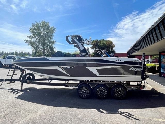 2022 Tige 24 RZX One Owner Loaded - 22860712 - 8