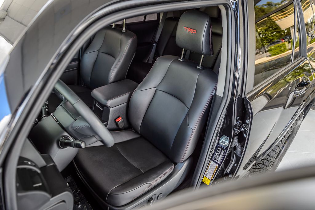 2022 Toyota 4Runner 4RUNNER TRD OFF ROAD PREMIUM 4WD BLACK ON BLACK LOTS OF UPGRADES - 23085591 - 40