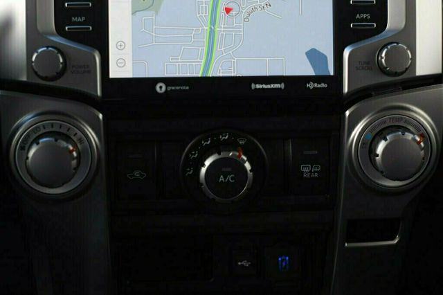 2022 Toyota 4Runner ONE OWNER AWD PREMIUM PLUS PKG, LEATHER, 3RD ROW SEAT, MOONROOF - 22962970 - 16