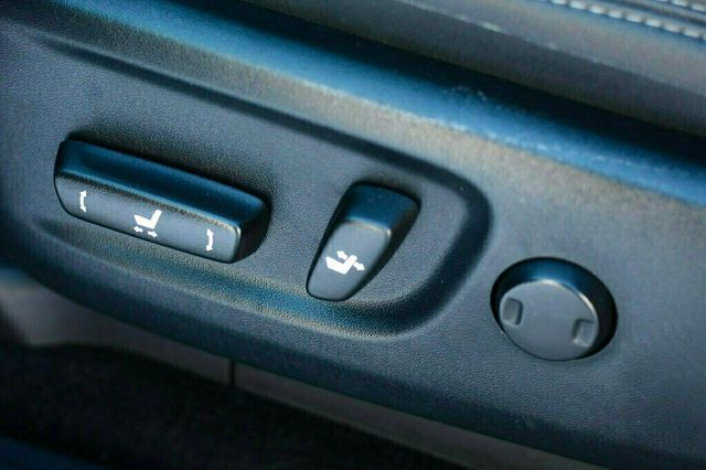 2022 Toyota 4Runner ONE OWNER AWD PREMIUM PLUS PKG, LEATHER, 3RD ROW SEAT, MOONROOF - 22962970 - 26