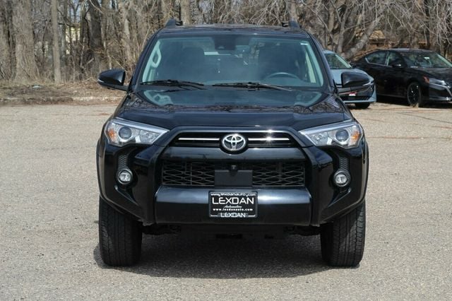 2022 Toyota 4Runner ONE OWNER AWD PREMIUM PLUS PKG, LEATHER, 3RD ROW SEAT, MOONROOF - 22962970 - 3