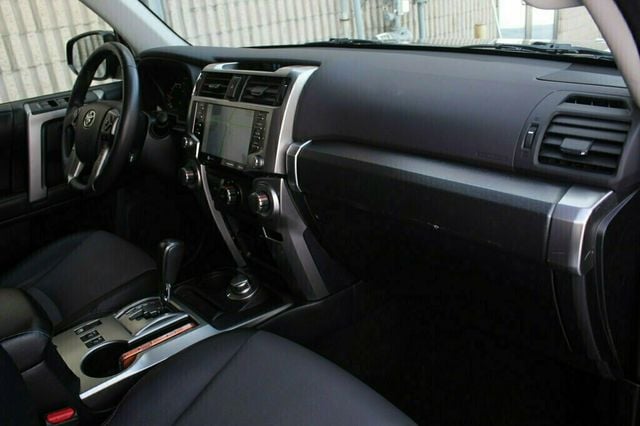 2022 Toyota 4Runner ONE OWNER AWD PREMIUM PLUS PKG, LEATHER, 3RD ROW SEAT, MOONROOF - 22962970 - 8