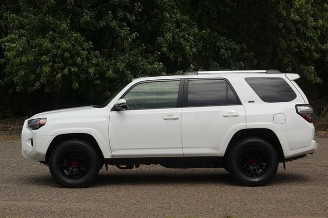 2022 Toyota 4Runner ONE OWNER SR5 PREMIUM W/ TRD BLACK WHEELS, & 3RD ROW SEATING - 23070865 - 17