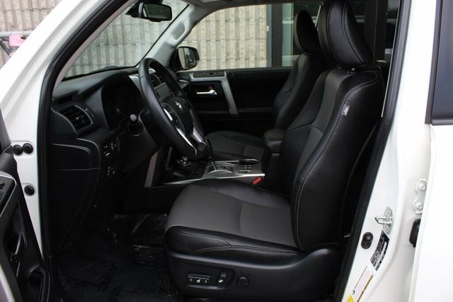 2022 Toyota 4Runner ONE OWNER SR5 PREMIUM W/ TRD BLACK WHEELS, & 3RD ROW SEATING - 23070865 - 22