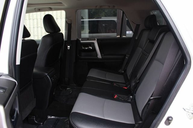 2022 Toyota 4Runner ONE OWNER SR5 PREMIUM W/ TRD BLACK WHEELS, & 3RD ROW SEATING - 23070865 - 26