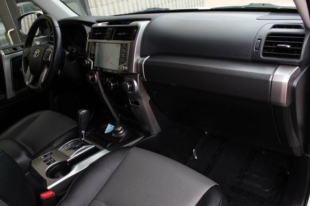 2022 Toyota 4Runner ONE OWNER SR5 PREMIUM W/ TRD BLACK WHEELS, & 3RD ROW SEATING - 23070865 - 8
