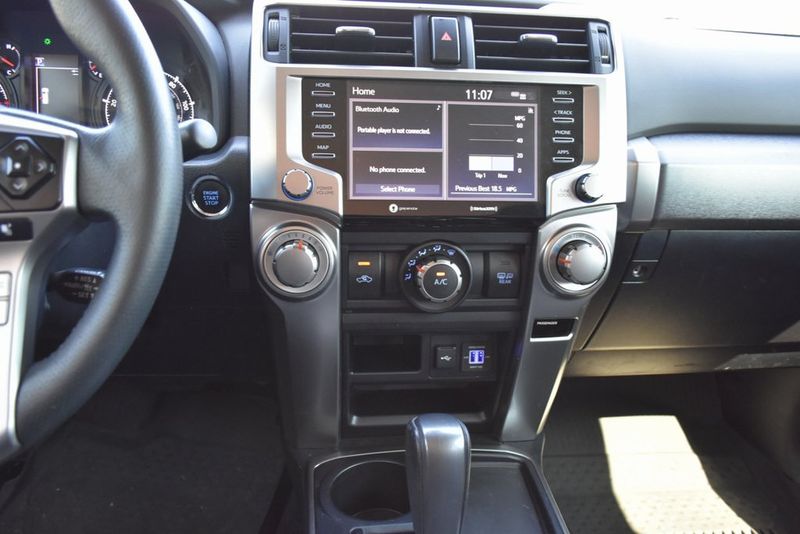 2022 Toyota 4Runner SR5 2WD photo 17