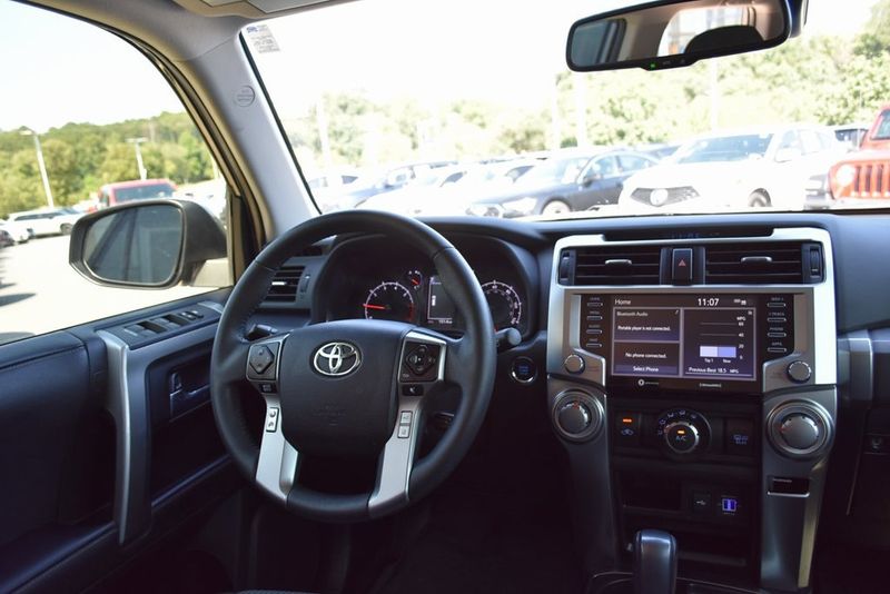 2022 Toyota 4Runner SR5 2WD photo 18