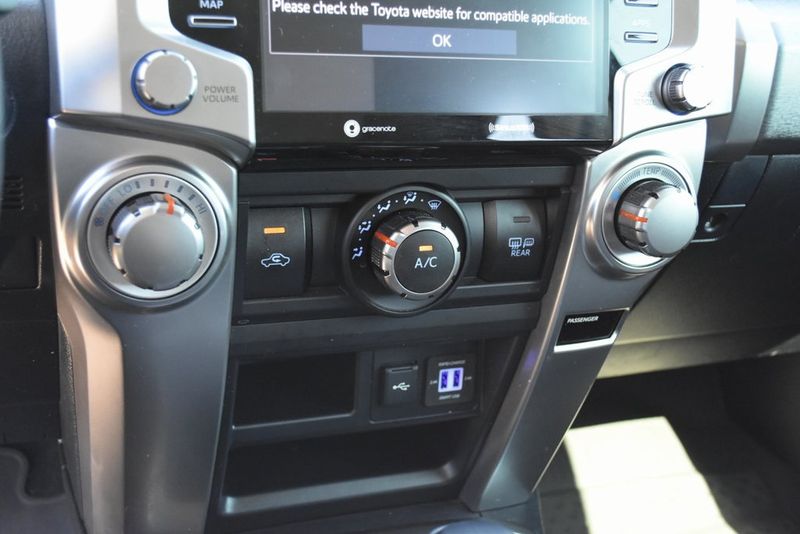 2022 Toyota 4Runner SR5 2WD photo 22