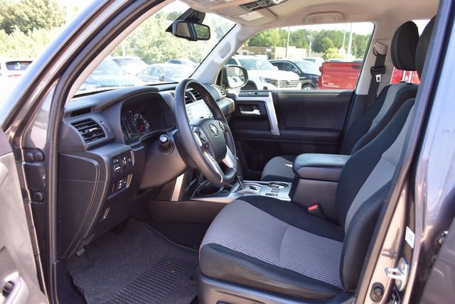 2022 Toyota 4Runner SR5 2WD - 22893996 - 28