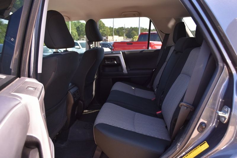 2022 Toyota 4Runner SR5 2WD photo 30