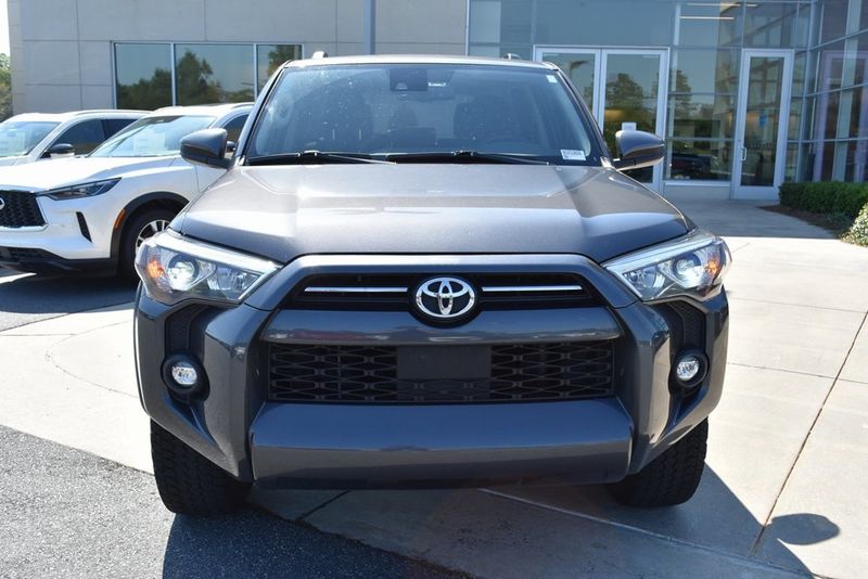 2022 Toyota 4Runner SR5 2WD photo 4