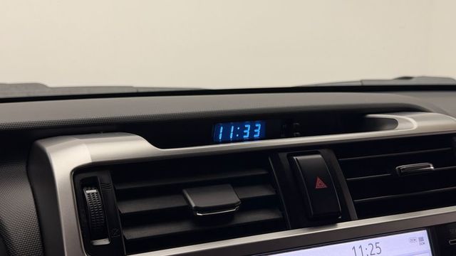 2022 Toyota 4Runner SR5 4WD - 23037067 - 24