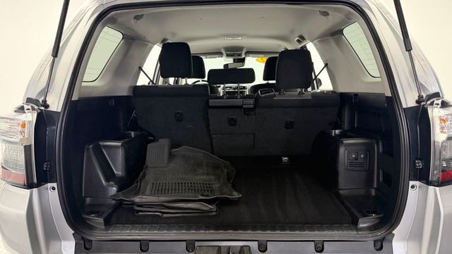 2022 Toyota 4Runner SR5 4WD - 23037067 - 36