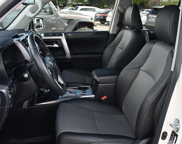 2022 Toyota 4Runner SR5 Premium 4WD - 22993659 - 13