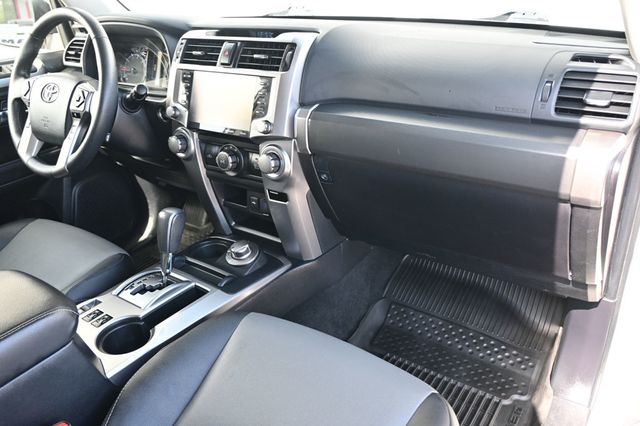 2022 Toyota 4Runner SR5 Premium 4WD - 22993659 - 8