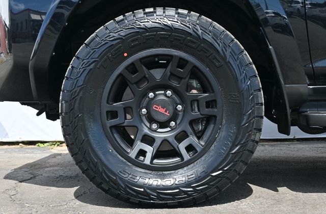 2022 Toyota 4Runner SR5 Premium 4WD Brand New Hercules Off-Road Tires  - 22993112 - 5