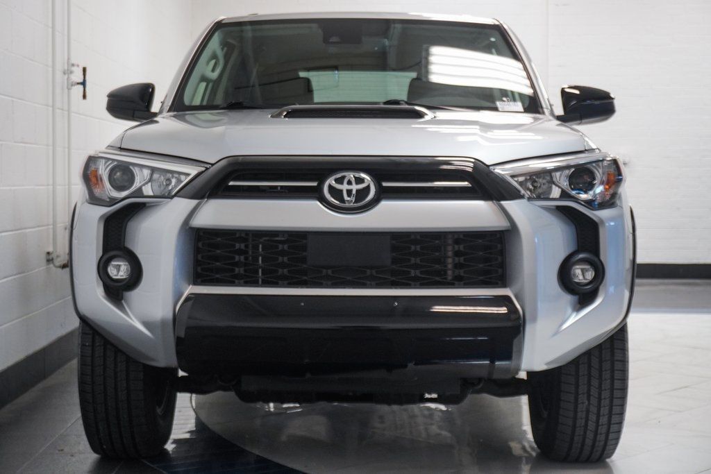 2022 Toyota 4Runner TRD Off-Road photo 11