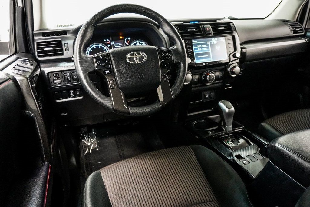 2022 Toyota 4Runner TRD Off-Road photo 24