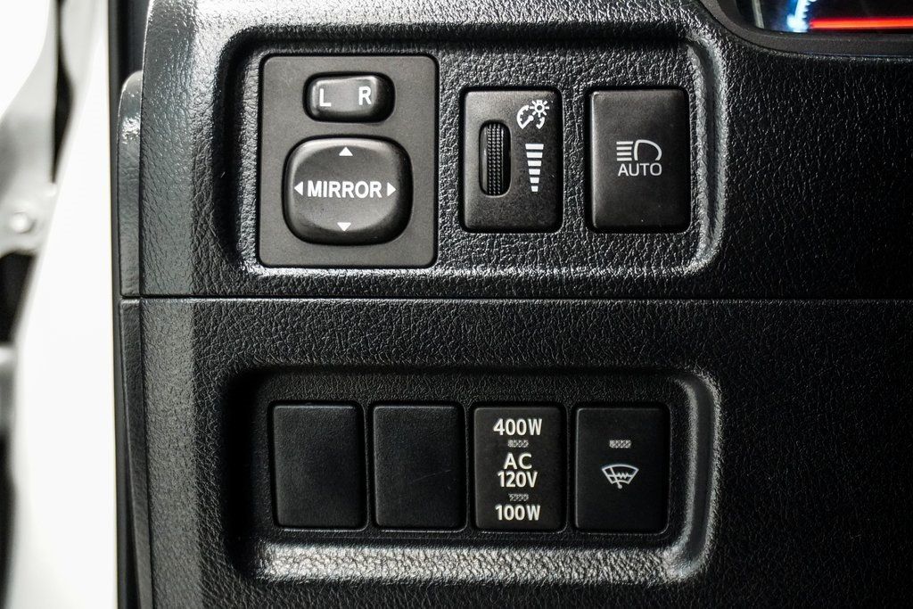 2022 Toyota 4Runner TRD Off-Road photo 30