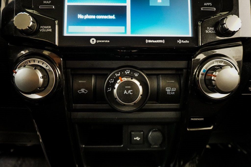 2022 Toyota 4Runner TRD Off-Road photo 35