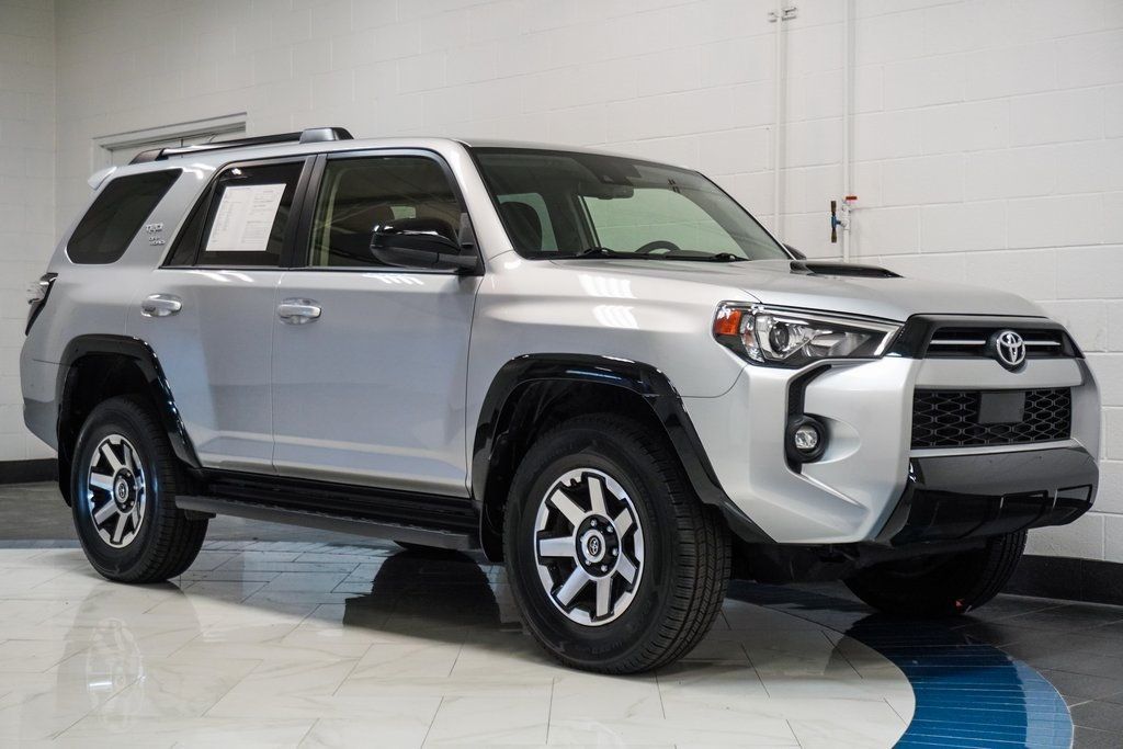 2022 Toyota 4Runner TRD Off-Road photo 4
