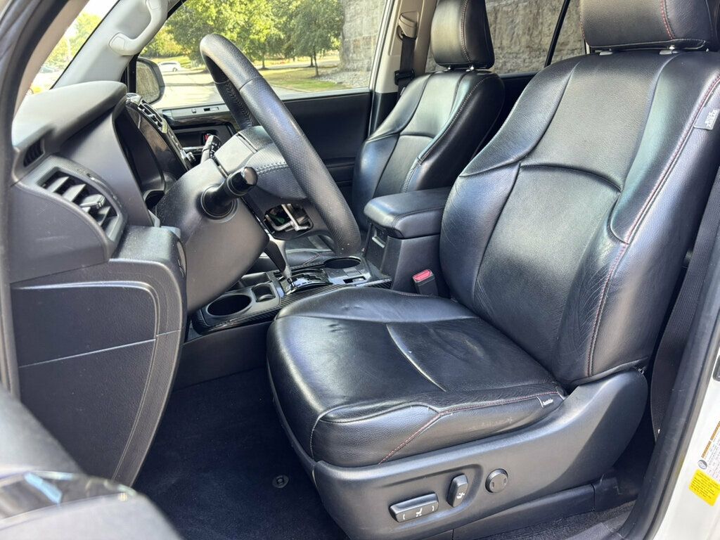 Toyota 4Runner photo 11