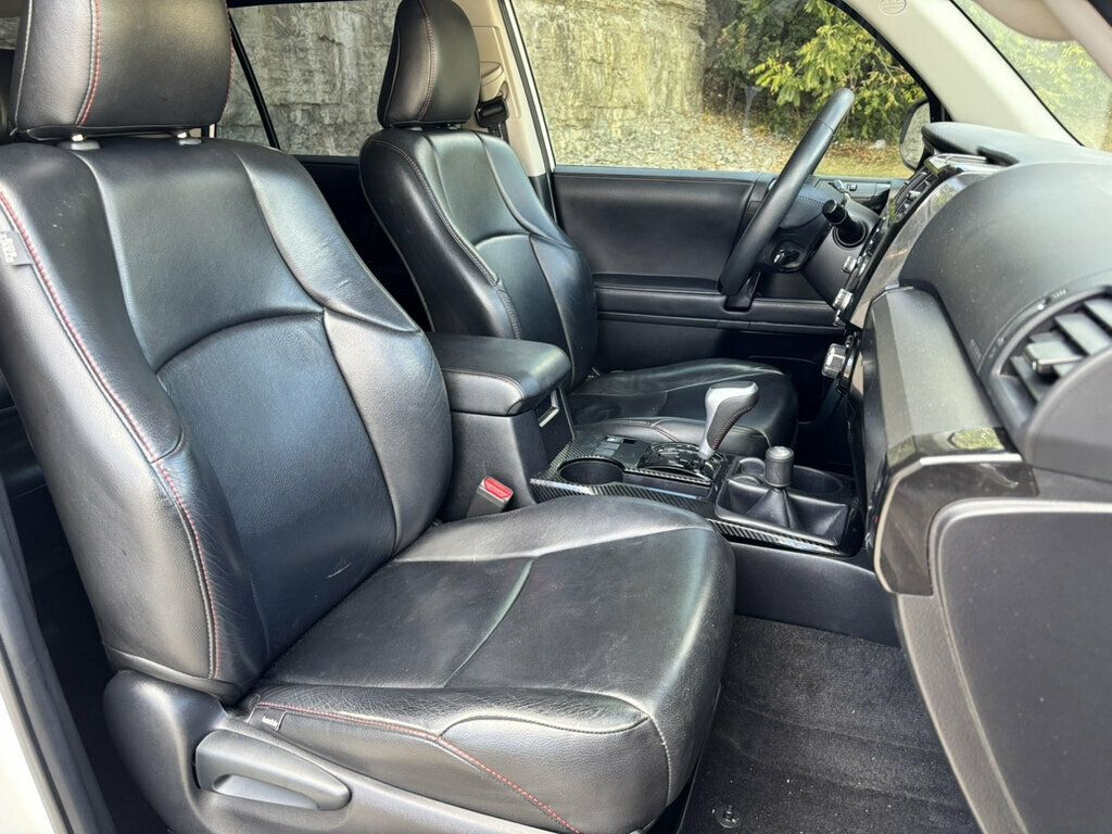 Toyota 4Runner photo 12