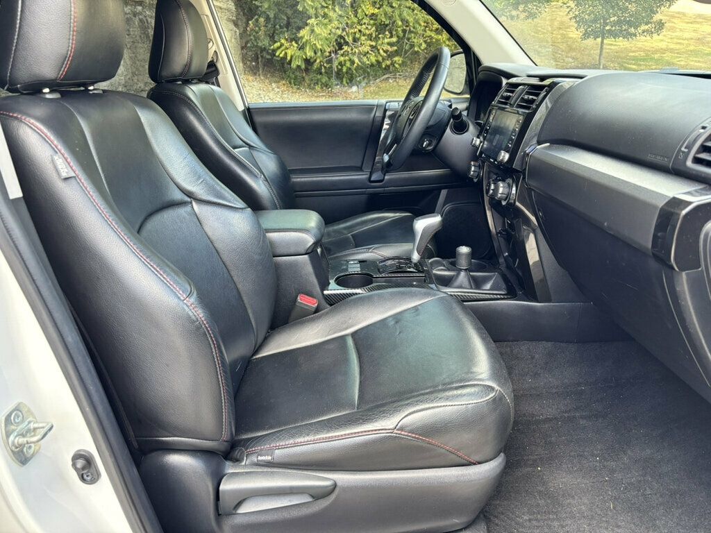 Toyota 4Runner photo 14