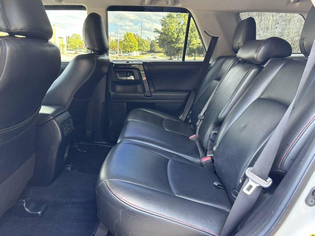 Toyota 4Runner photo 15