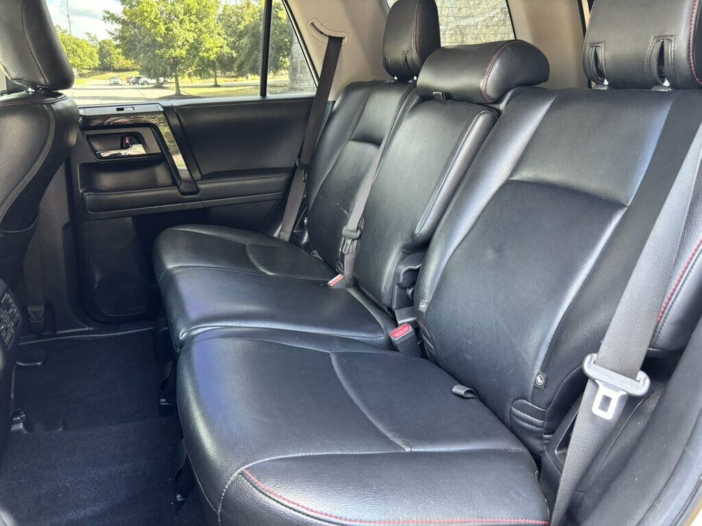 Toyota 4Runner photo 17